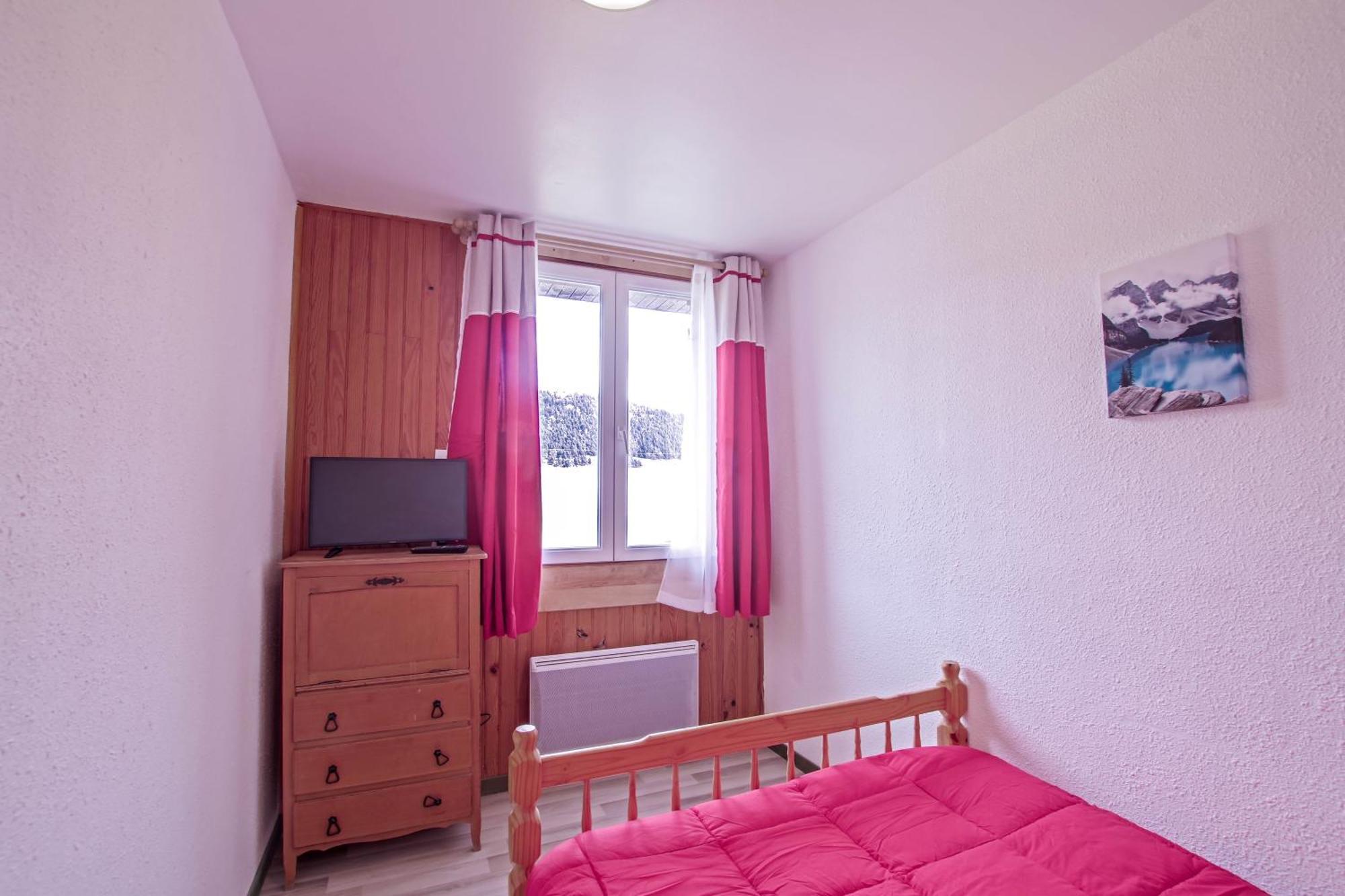 Isard Apartment *